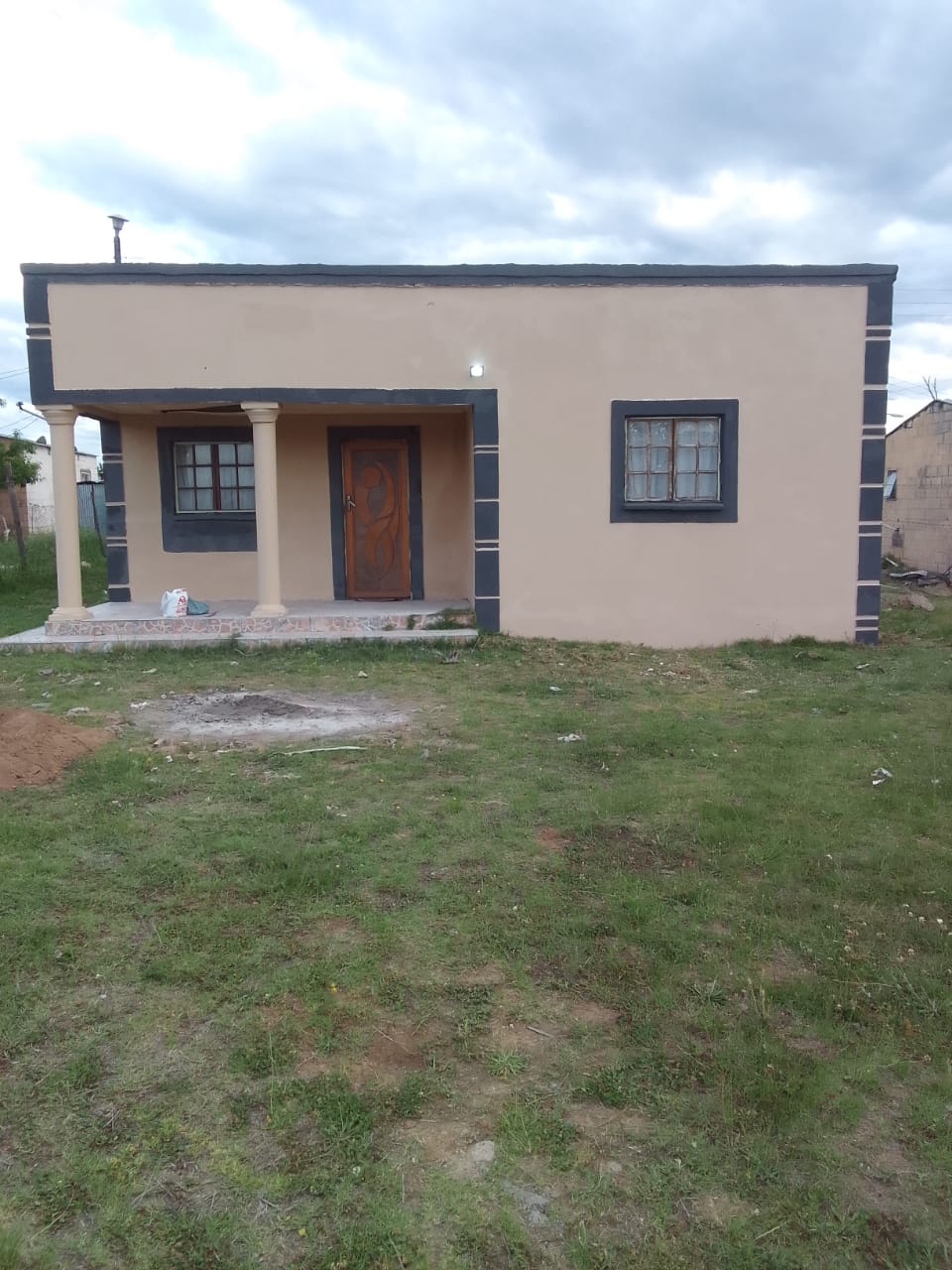 2 Bedroom House for sale in Ezibeleni P24114076211