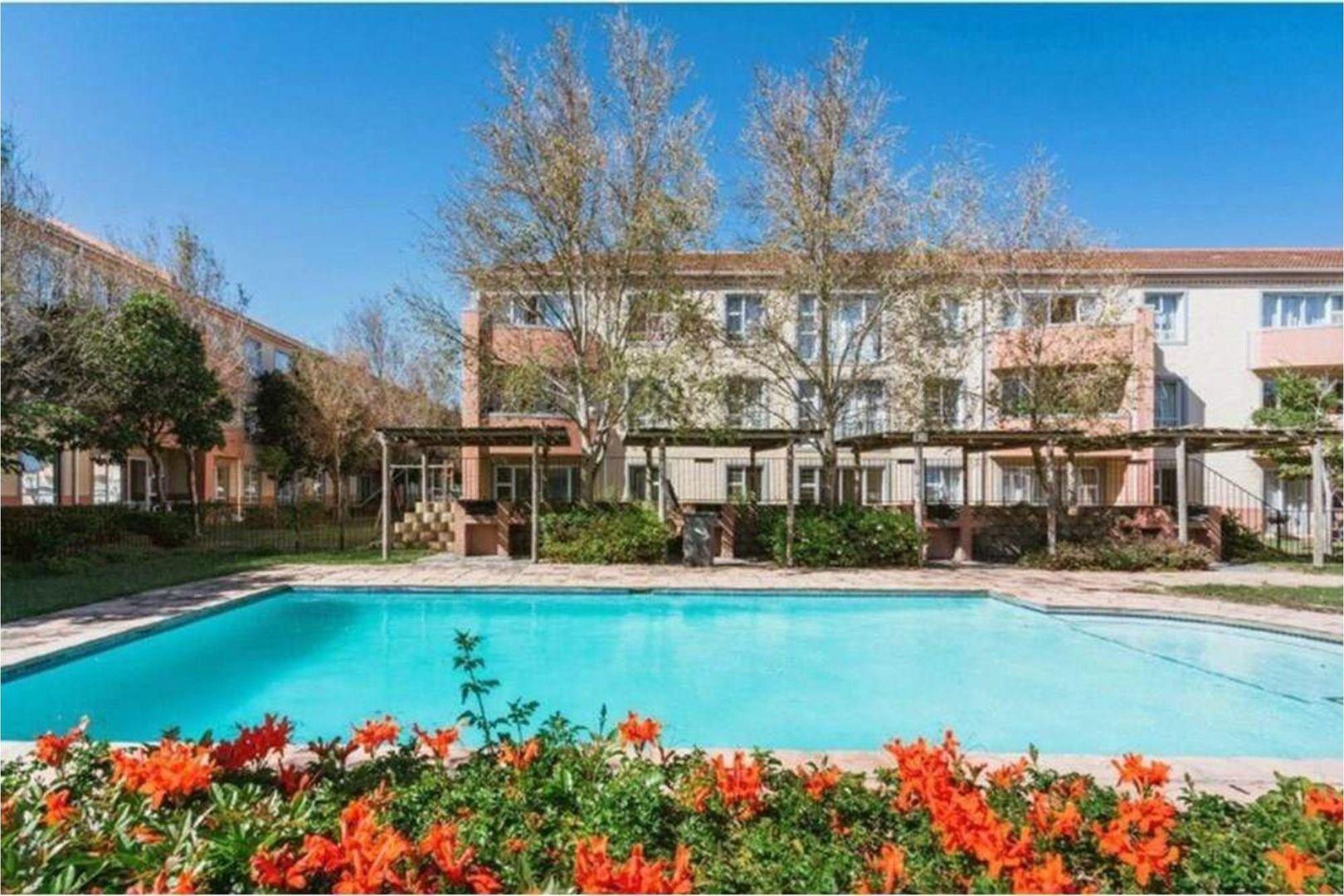 Pinelands, Cape Town Property Apartments / flats to rent in Pinelands