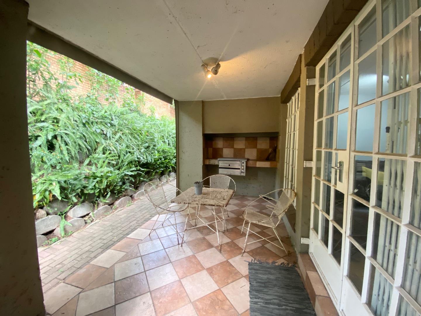 2 Bedroom Apartment / flat for sale in Faerie Glen P24114077460