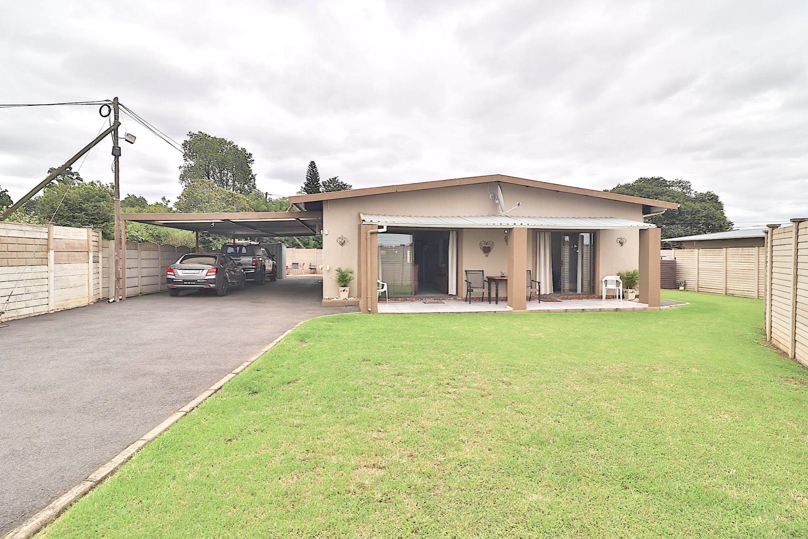 Cleland Property Property and houses for sale in Cleland