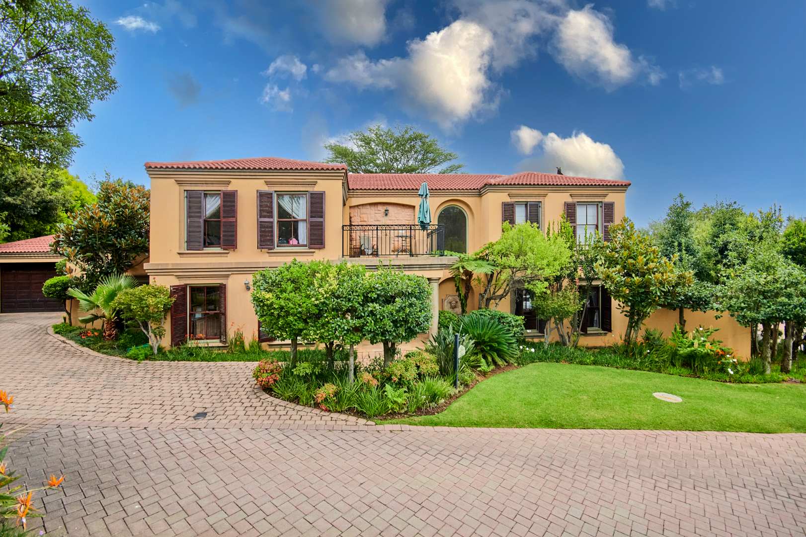 4 Bedroom House for sale in Dainfern Golf Estate 39 Deerpath P24