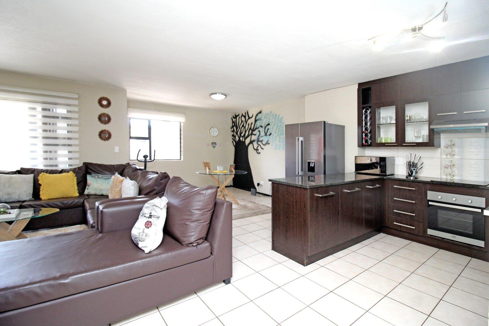 Northgate, Randburg Property Apartments / flats to rent in Northgate