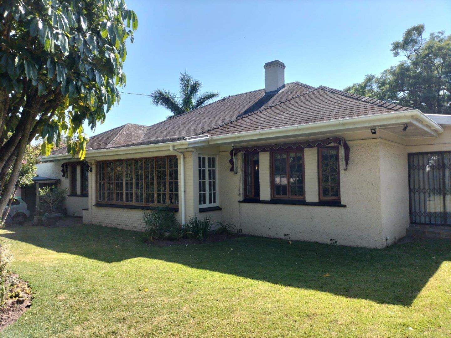 3 Bedroom House for sale in Selborne P24114084378