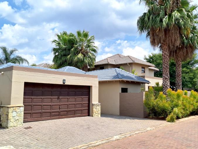 3 Bedroom House to Rent in Honeydew Manor