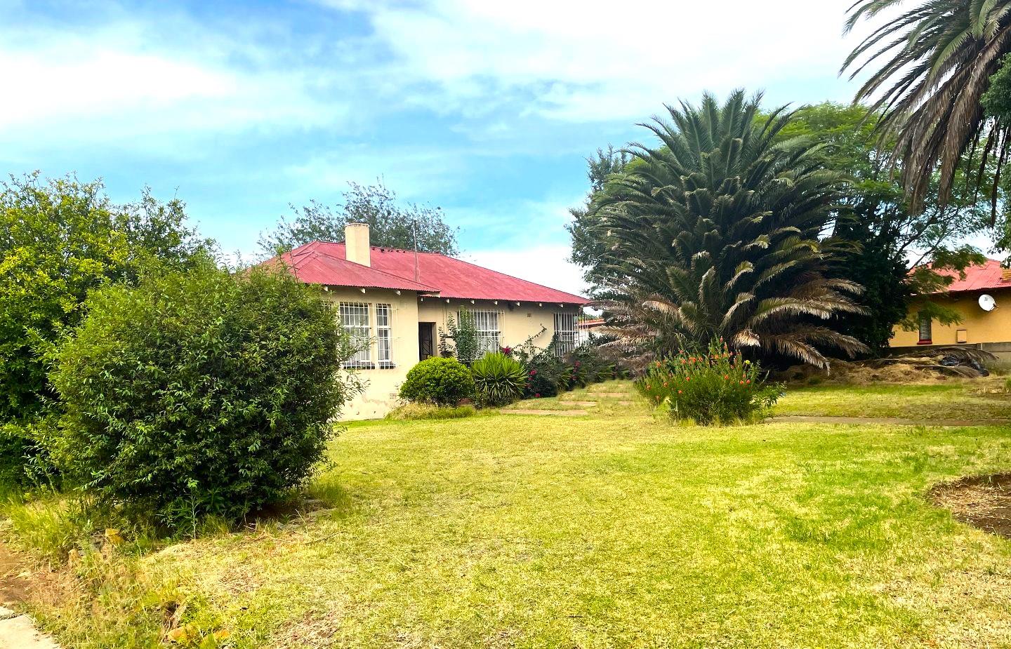 3 Bedroom House for sale in Dunnottar P24114086740