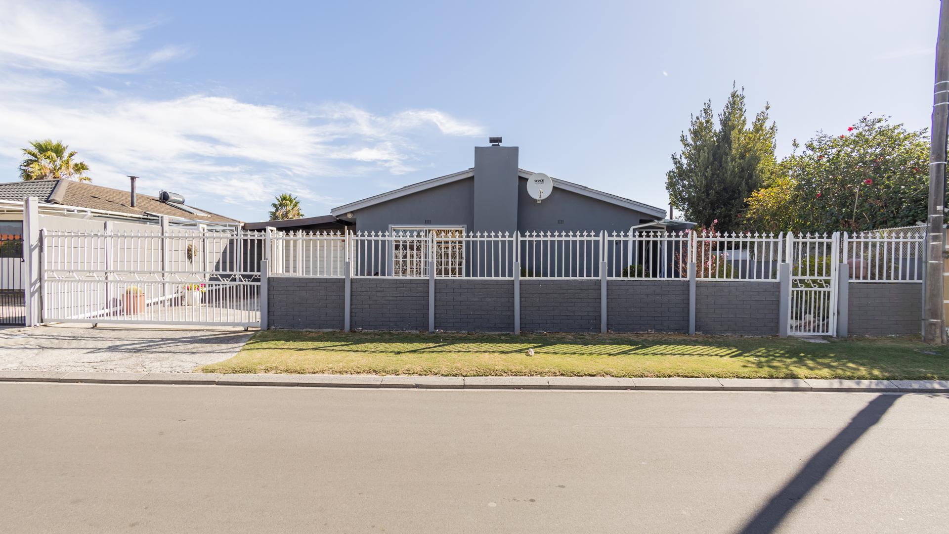 Gaylee Property Property and houses for sale in Gaylee