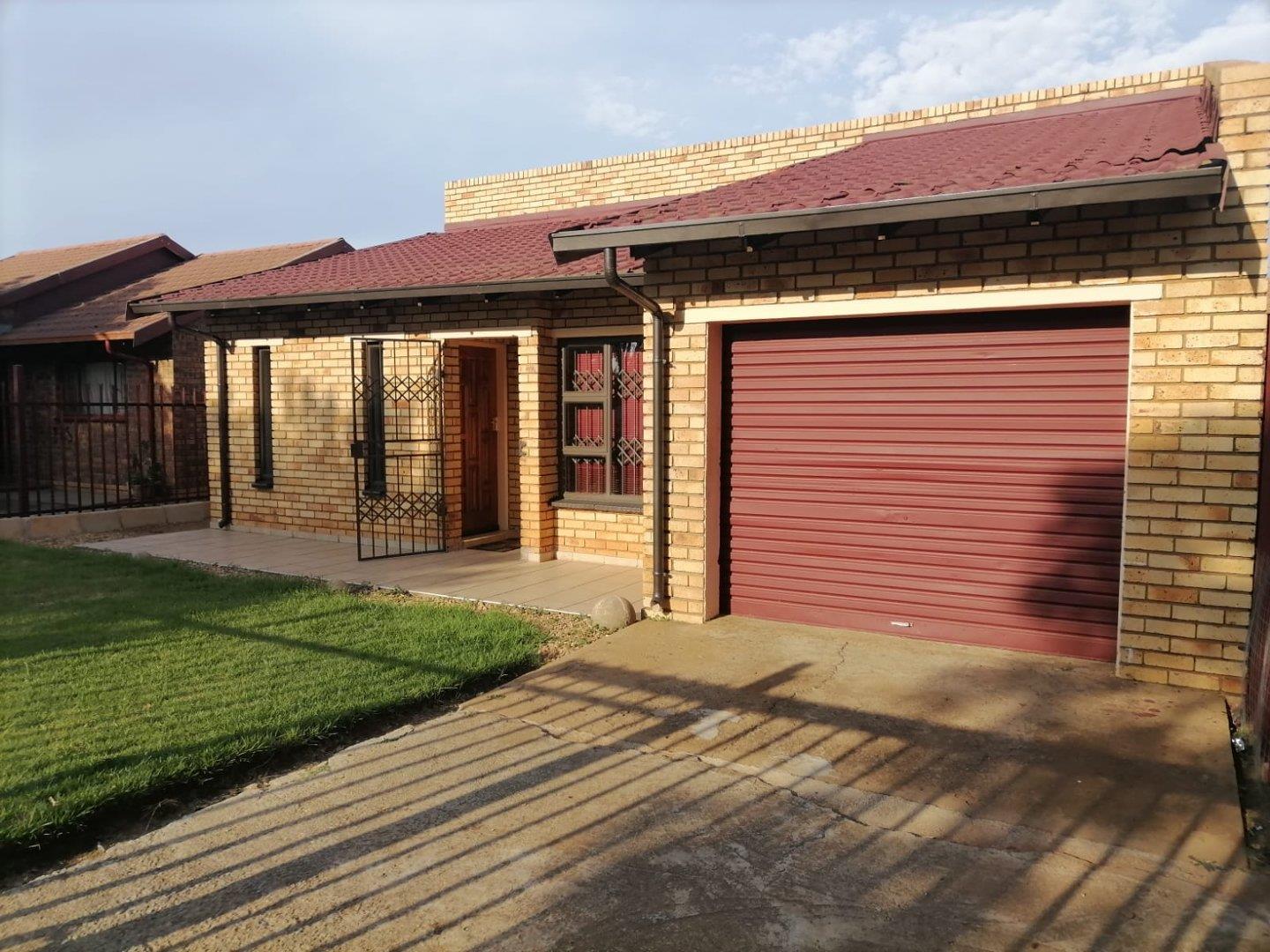 Kanana, Orkney Property Property and houses for sale in Kanana