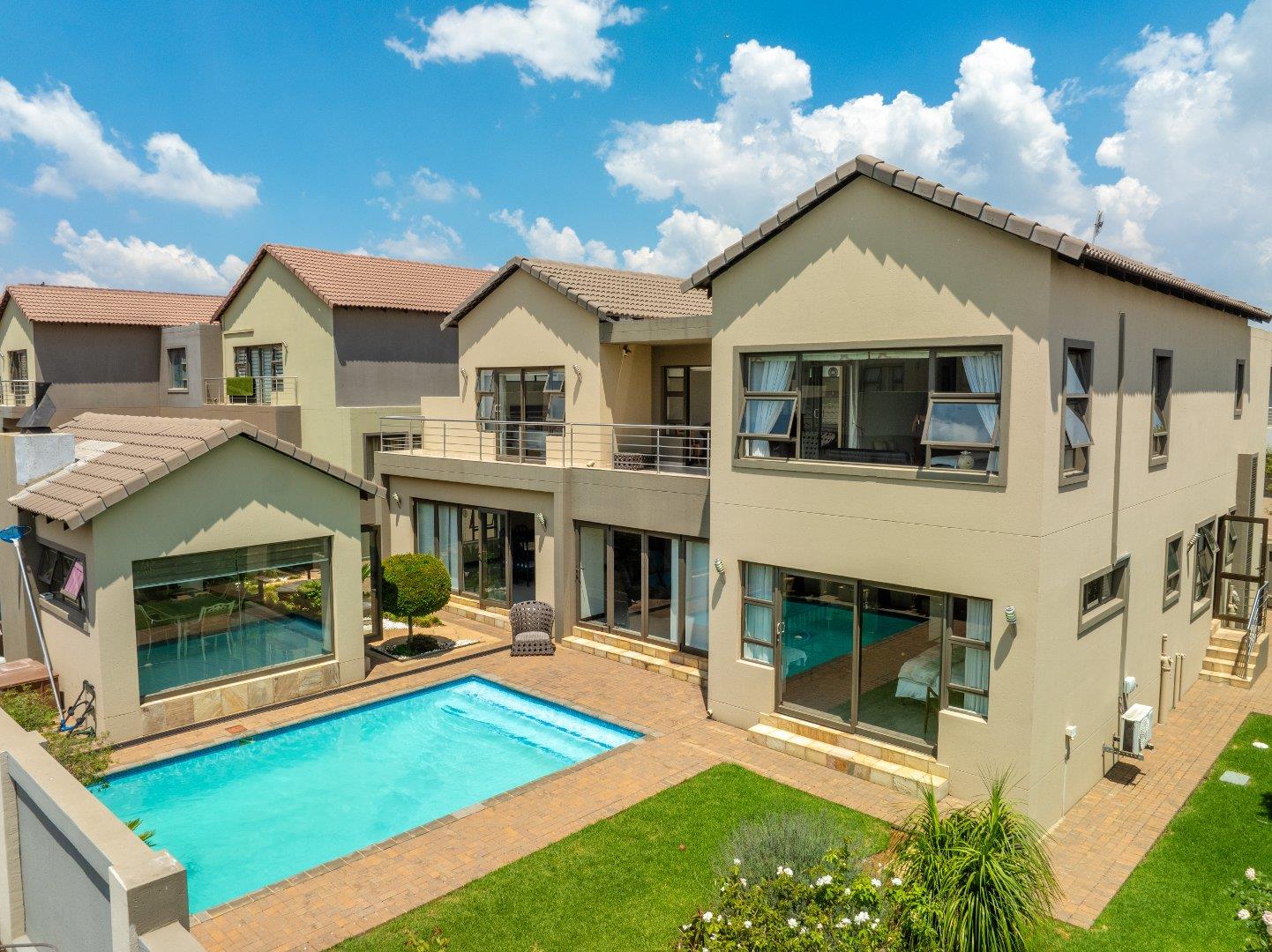 4 Bedroom House for sale in Aspen Hills Nature Estate P24114087982