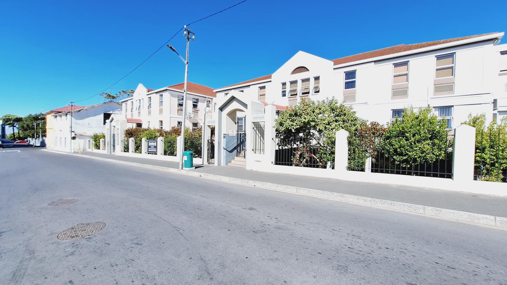 Wynberg, Cape Town Property Property and houses to rent in Wynberg