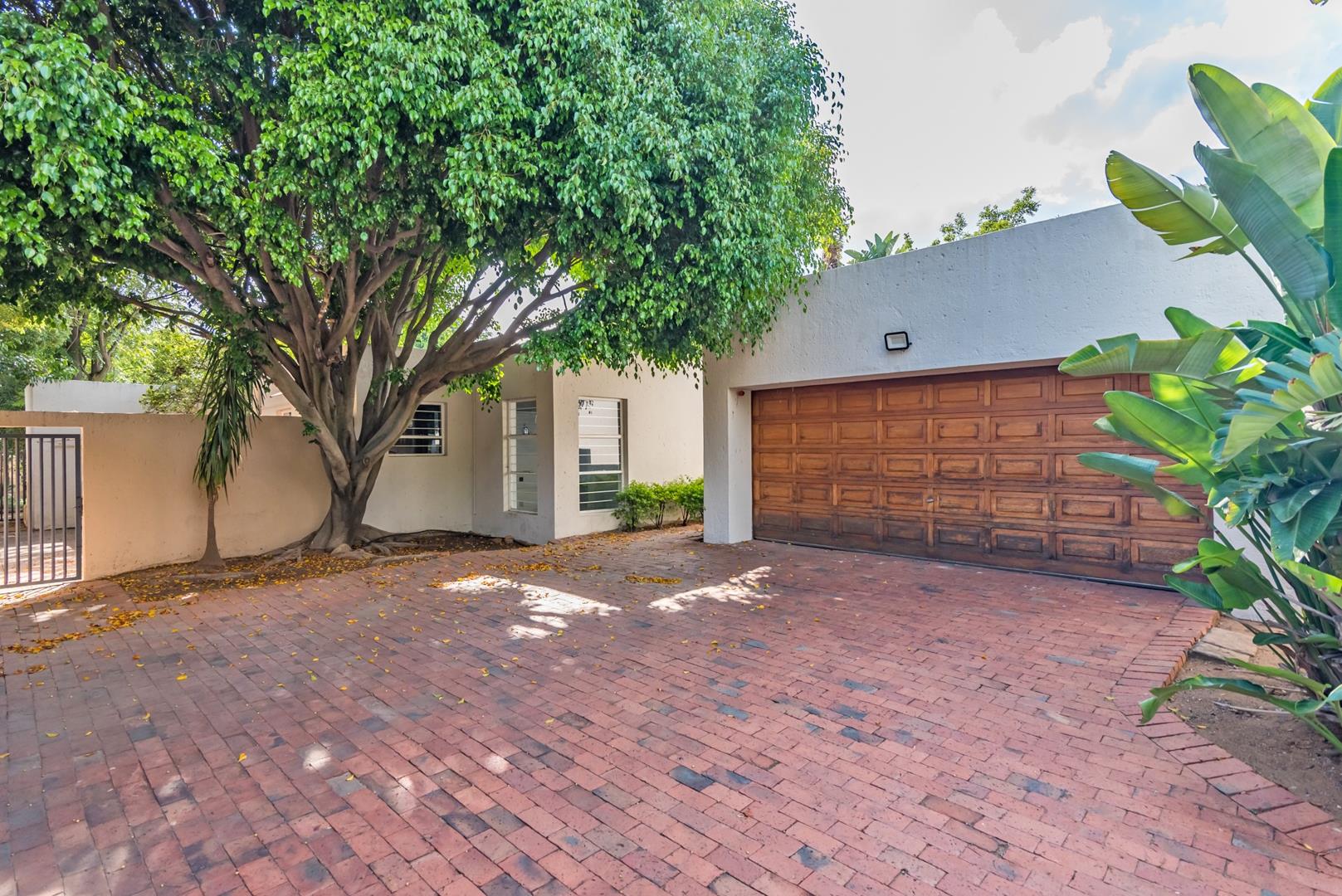 Ferndale, Randburg Property Houses for sale in Ferndale, Randburg