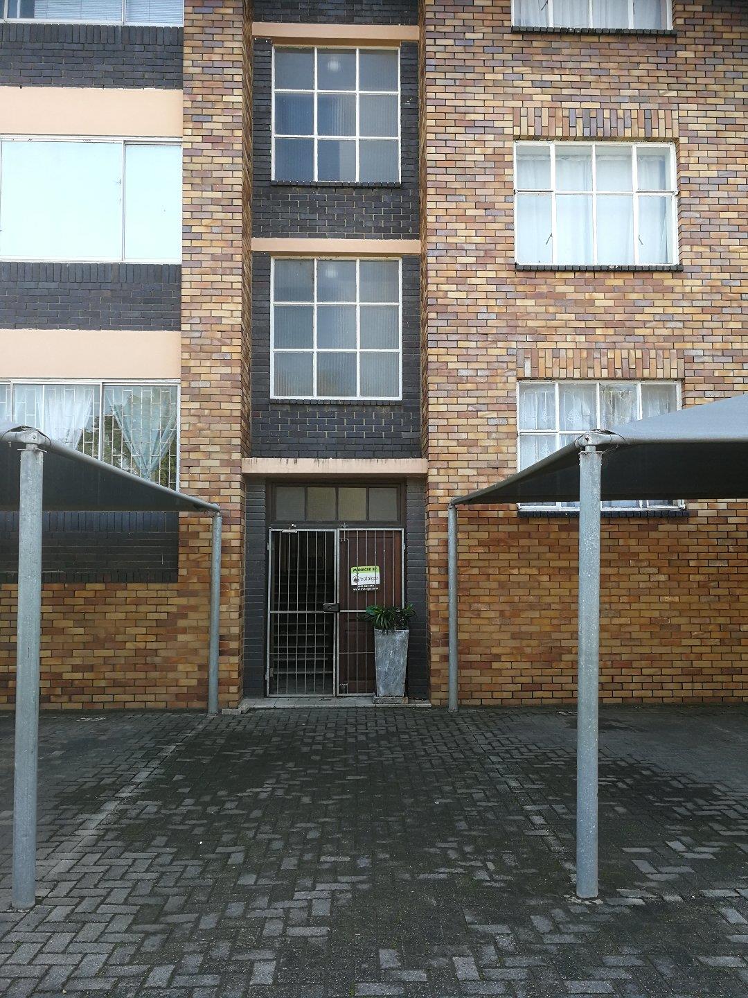 Apartments / flats for sale in Uitenhage Uitenhage Property
