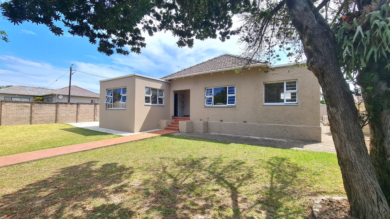 Bonnie Doon Property Property and houses for sale in Bonnie Doon