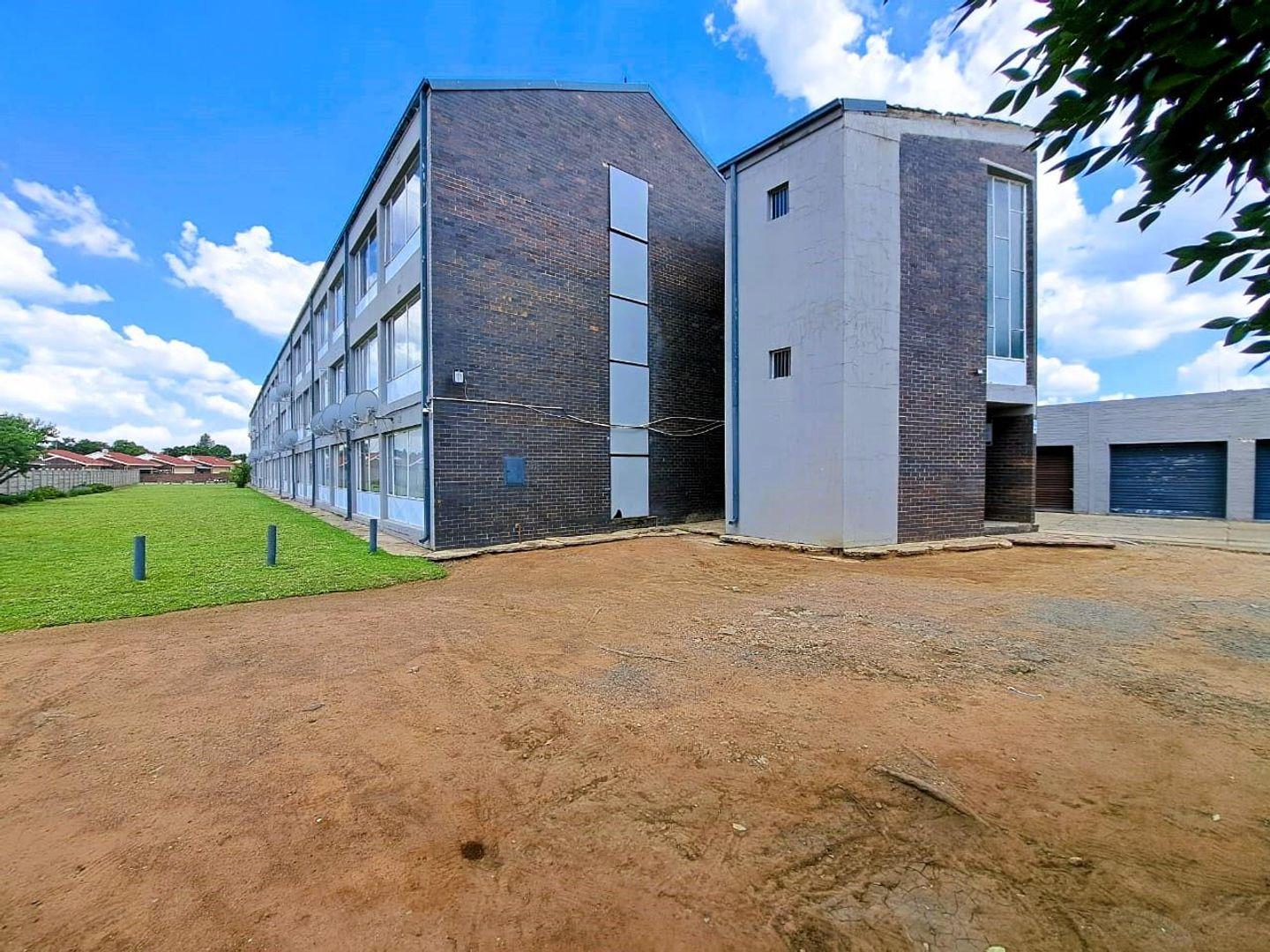 2 Bedroom Apartment / flat for sale in Three Rivers P24113915163