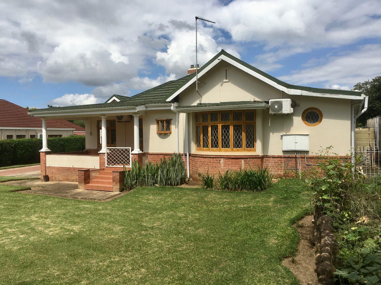 3 Bedroom House for sale in Scottsville P24114092329