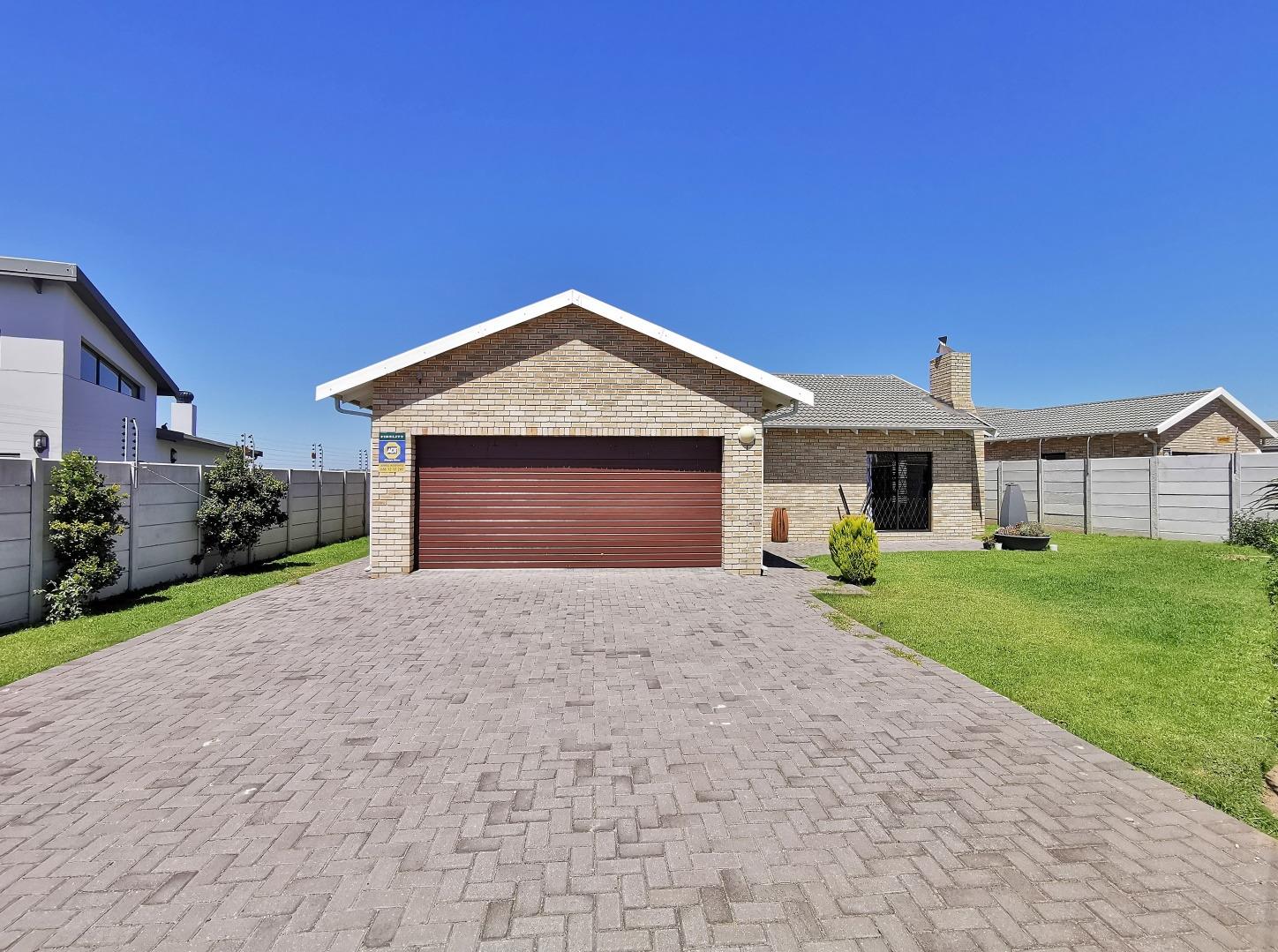 Pinelands, Port Elizabeth Property Property and houses for sale in