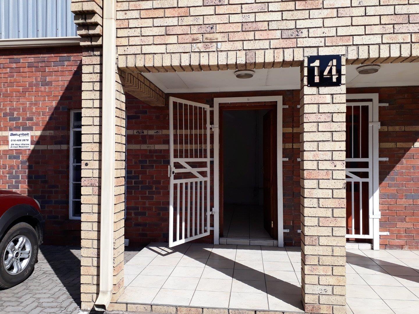 Industrial property to rent in Duncanville 14 Silverlight Park, 5 A Schonland Street P24