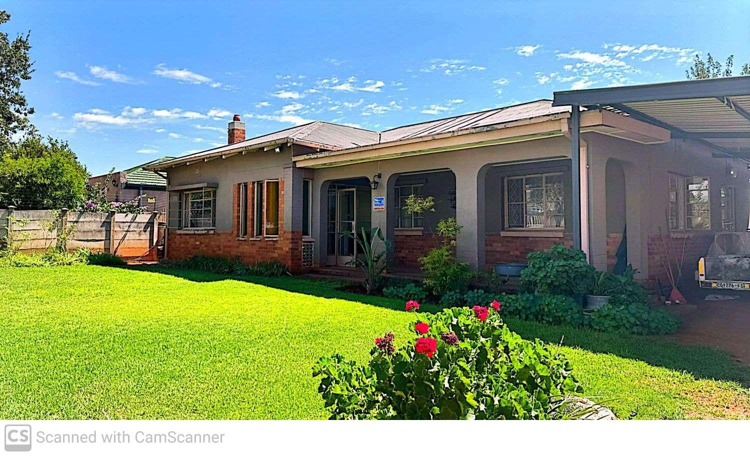 3 Bedroom House for sale in Herlear P24114097623