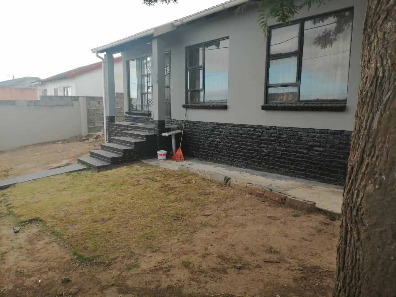 3 Bedroom House for sale in Mdantsane Nu 17 P24114098265