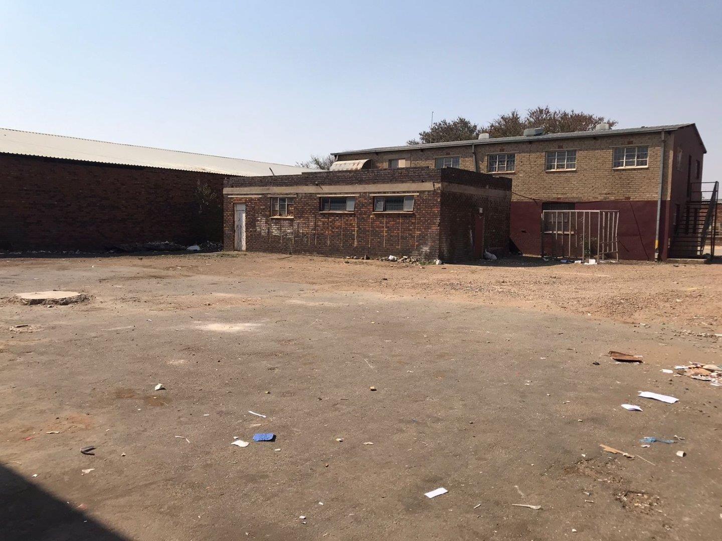 Commercial property for sale in Mafikeng Industrial P24113271460