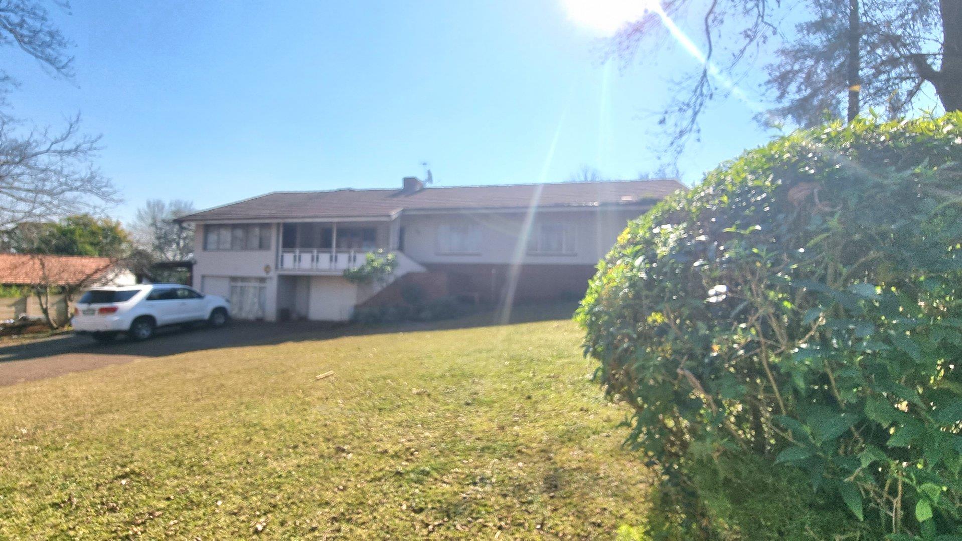 5 Bedroom House for sale in Hayfields P24114099873