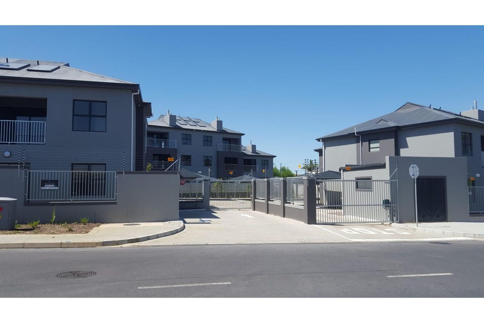 2 Bedroom Apartment / flat to rent in Protea Heights P24114207716