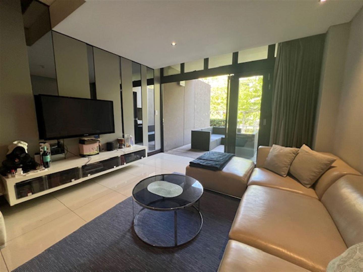 2 Bedroom Apartment / flat for sale in Melrose Arch P24114103608