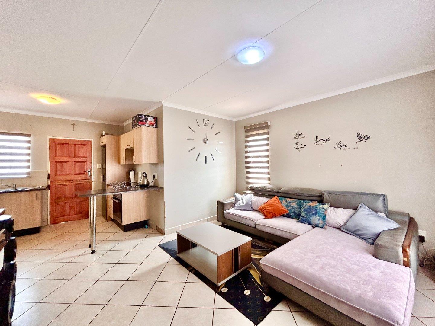 3 Bedroom House to rent in The Orchards P24114103917