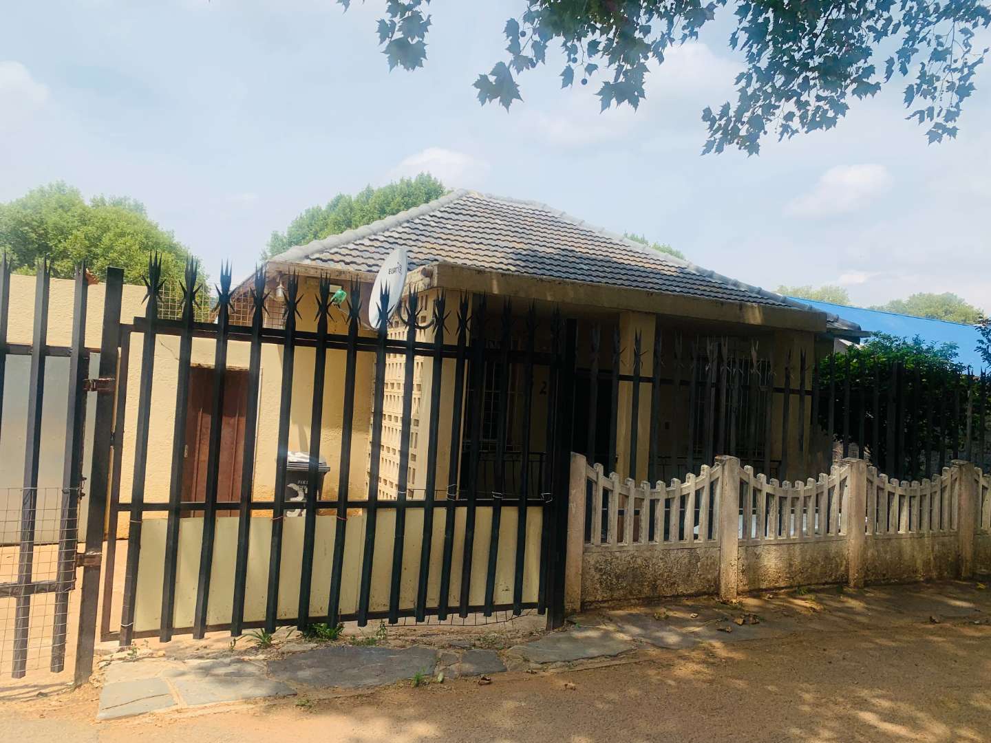 5 Bedroom House for sale in Bezuidenhout Valley P24114104479