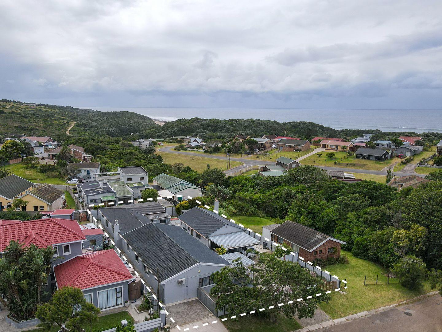 4 Bedroom House for sale in Kaysers Beach P24114105773