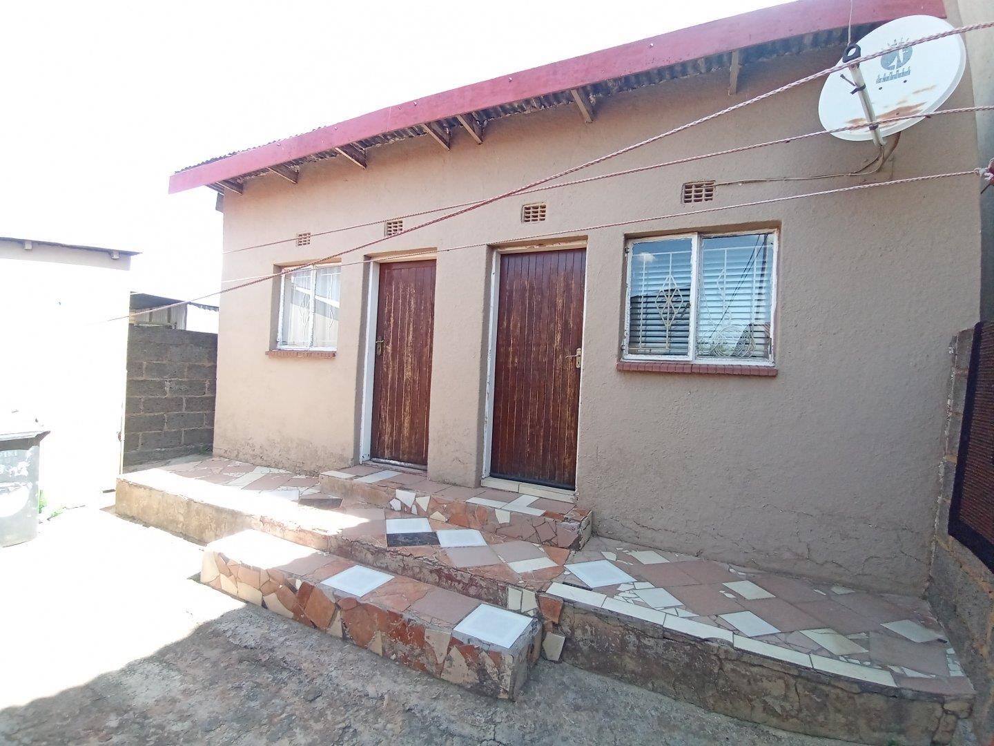 Orlando West Property Houses for sale in Orlando West