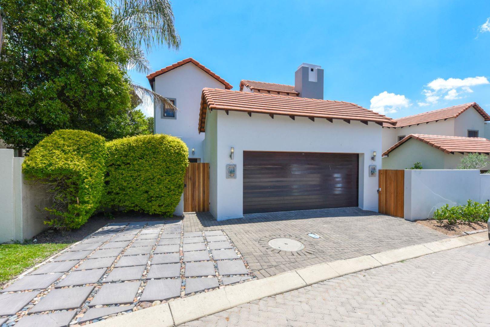 Broadacres Property Property and houses for sale in Broadacres