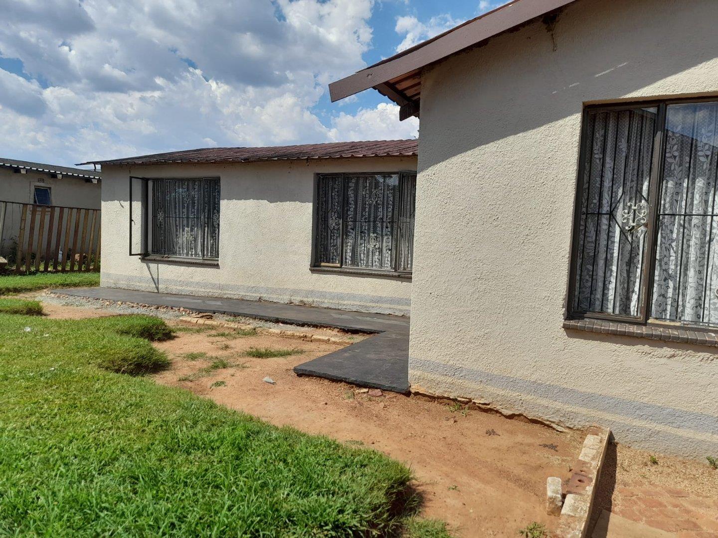 Eden Park West Property Property and houses for sale in Eden Park