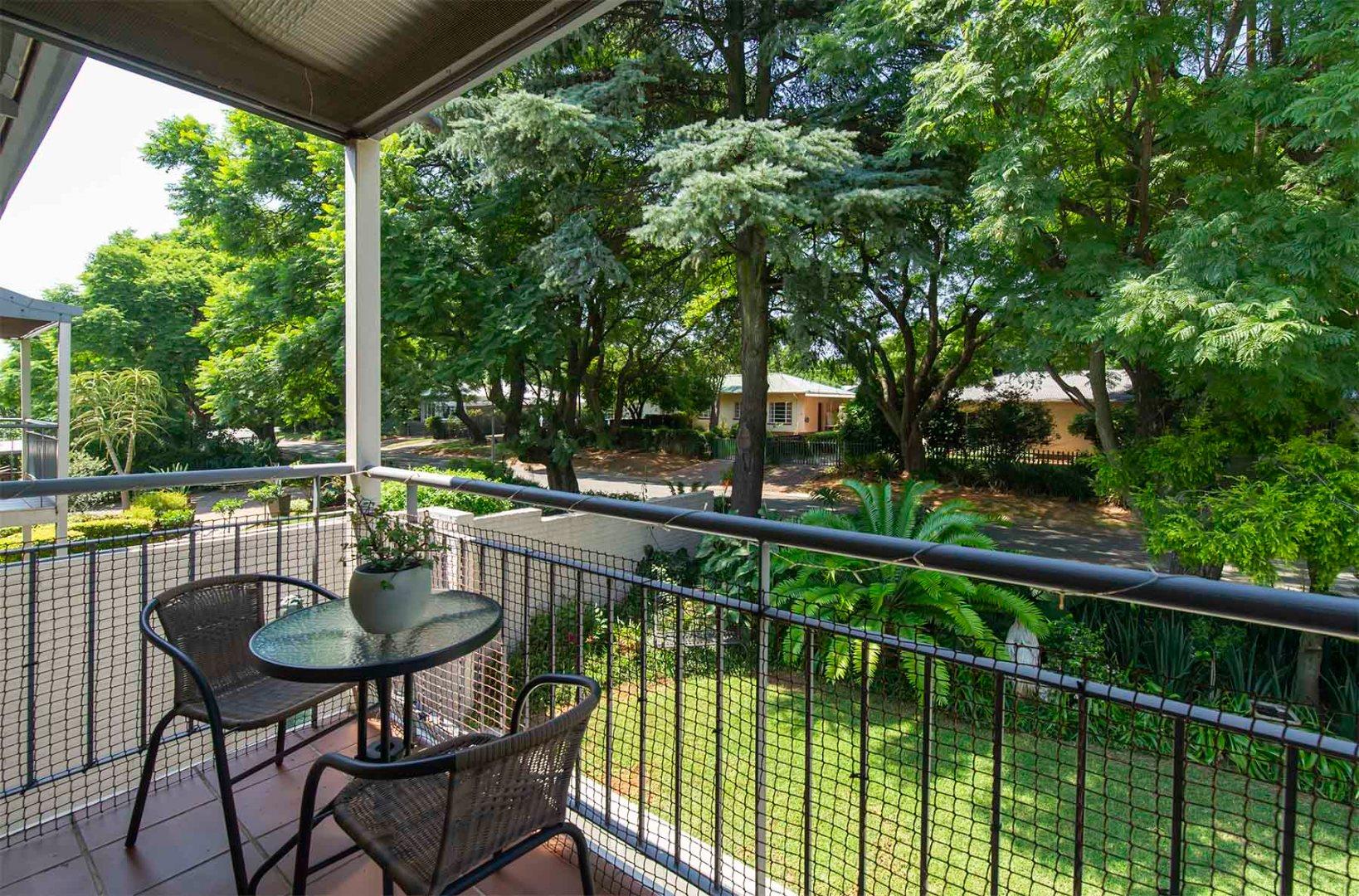 2 Bedroom Townhouse for sale in Lakeside 7 Lakeside Mews, 7 Small