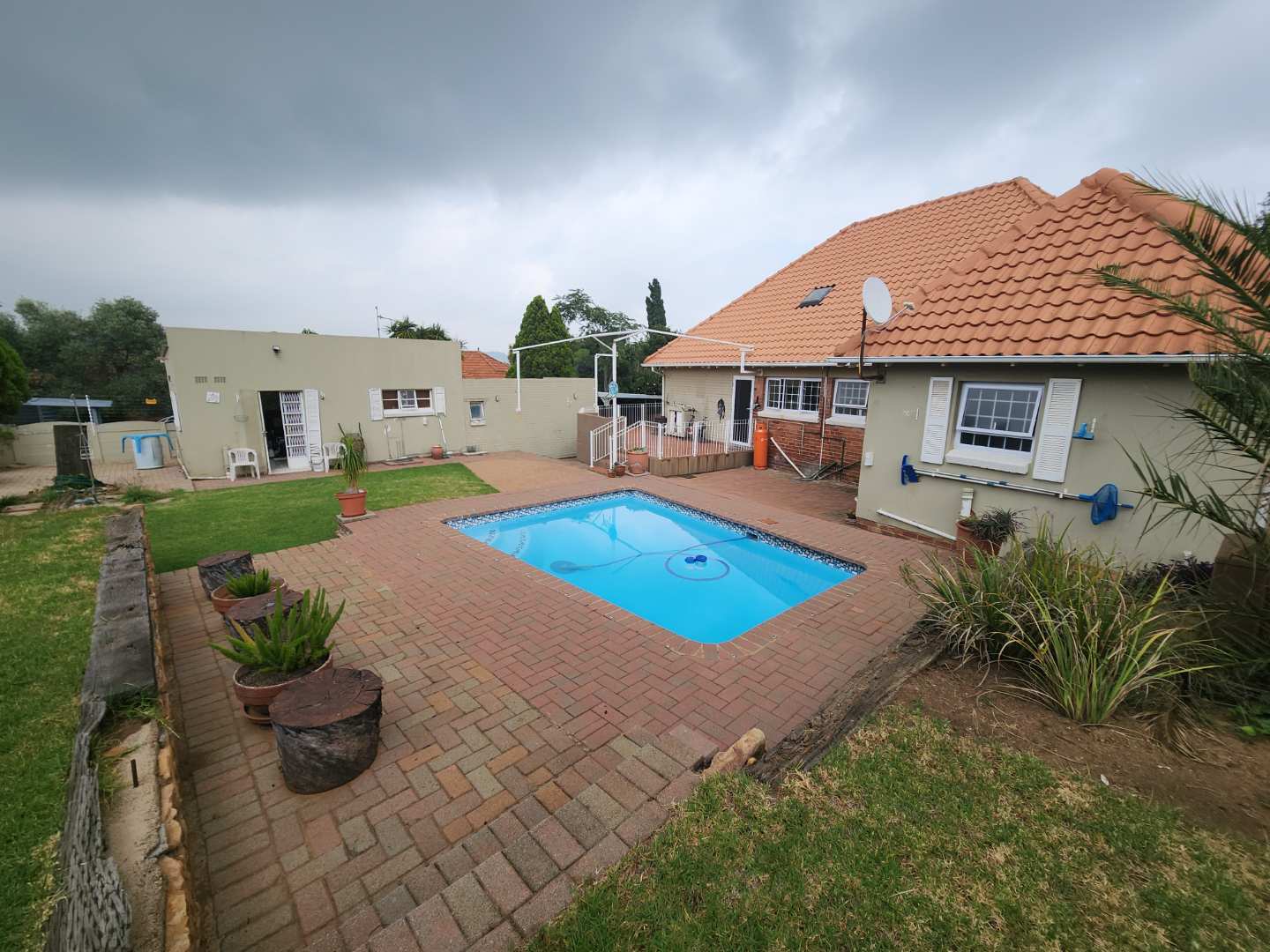 Mondeor Property Houses for sale in Mondeor