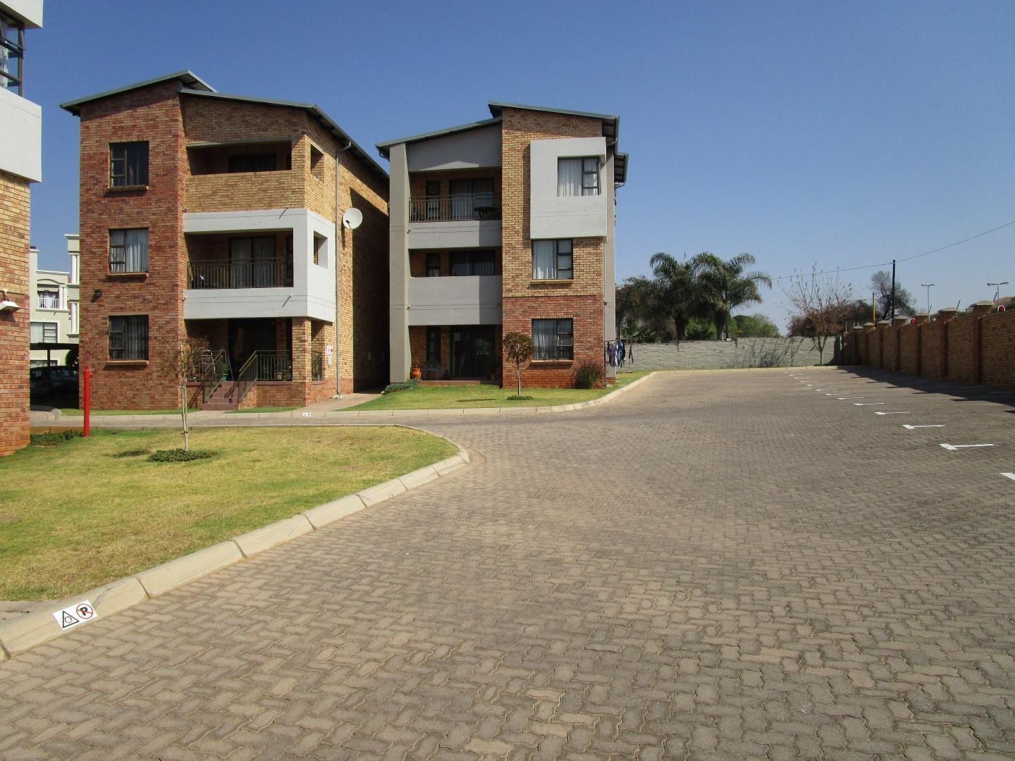 2 Bedroom Apartment / flat for sale in Northgate P24114110984