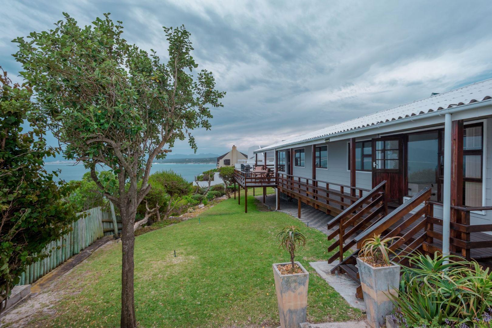 4 Bedroom House for sale in De Kelders 2 Botha Street P24114111569