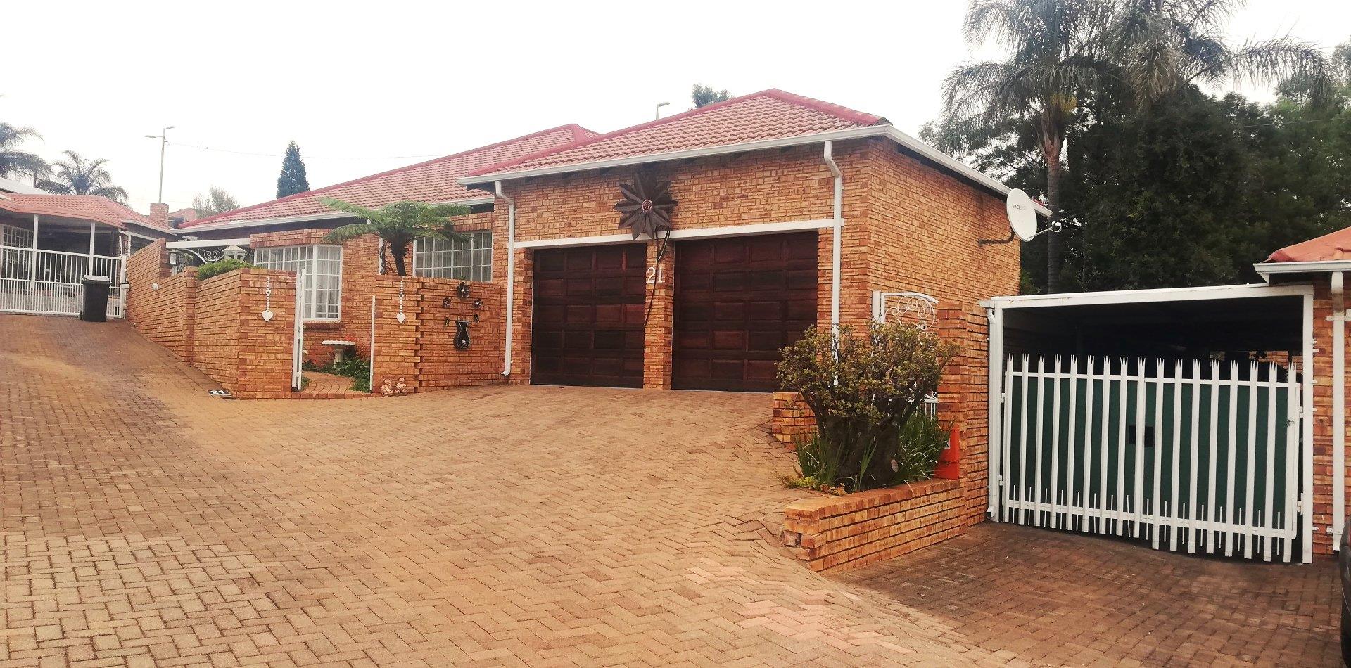 3 Bedroom House for sale in Chancliff Ridge 21 Chancliff Estate 30