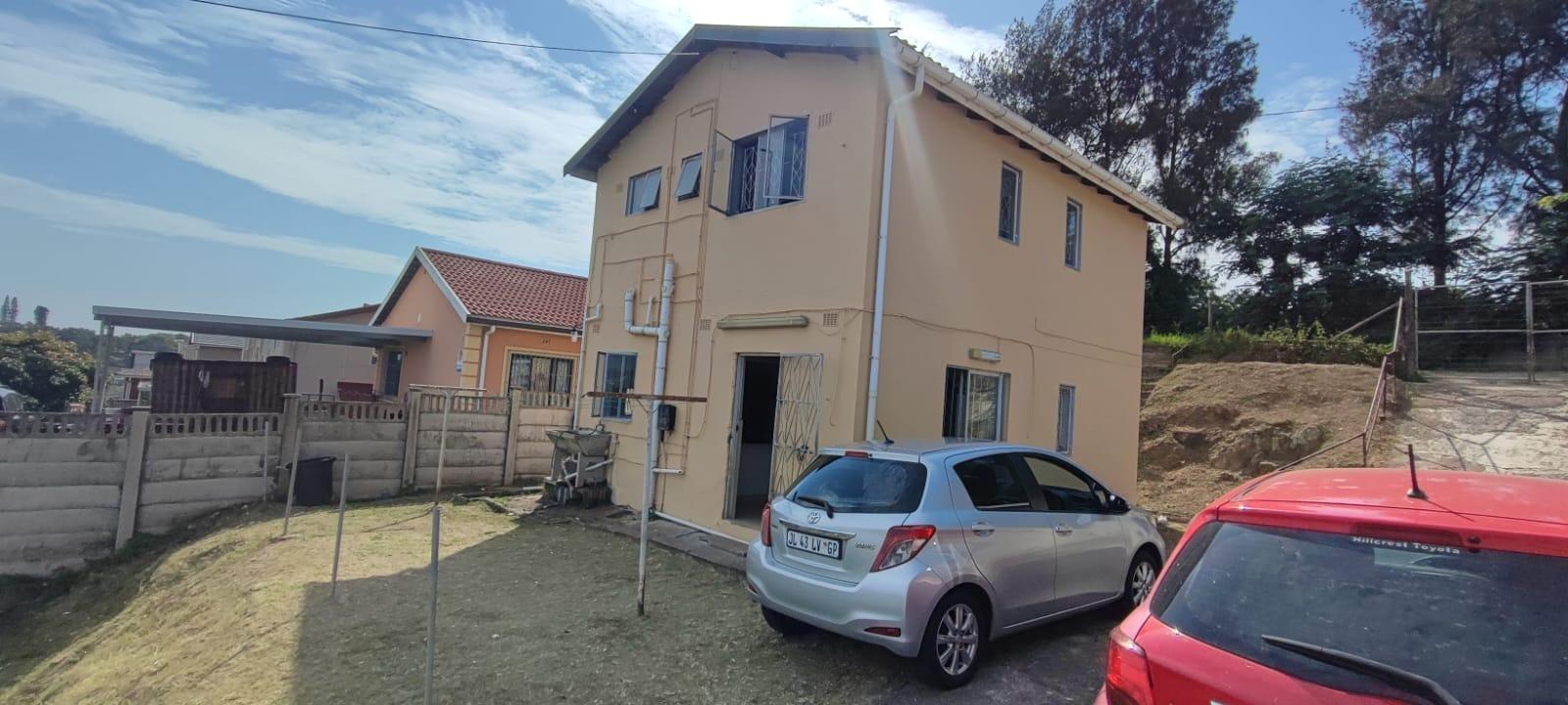 2 Bedroom House for sale in Woodhurst P24113963739