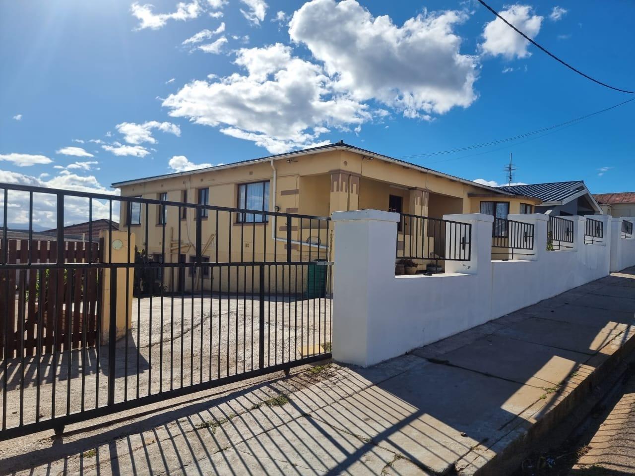 Cannon Hill Property Property and houses for sale in Cannon Hill