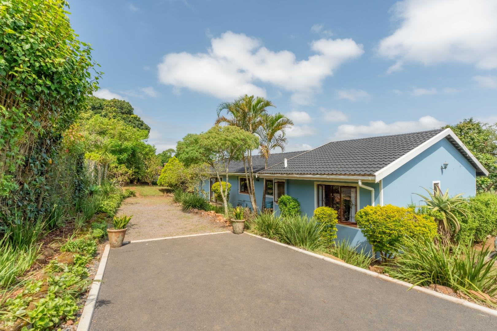 3 Bedroom House for sale in Crestview 49 Ridge Road P24114113449