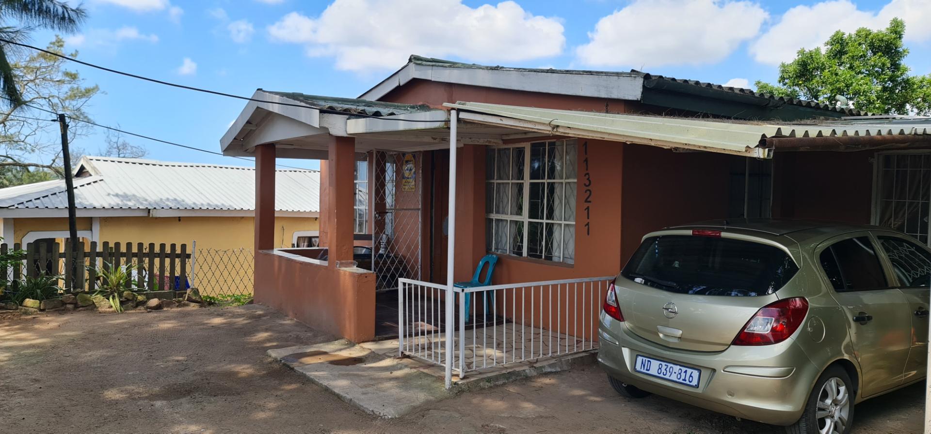 Welbedacht, Chatsworth Property Property and houses for sale in
