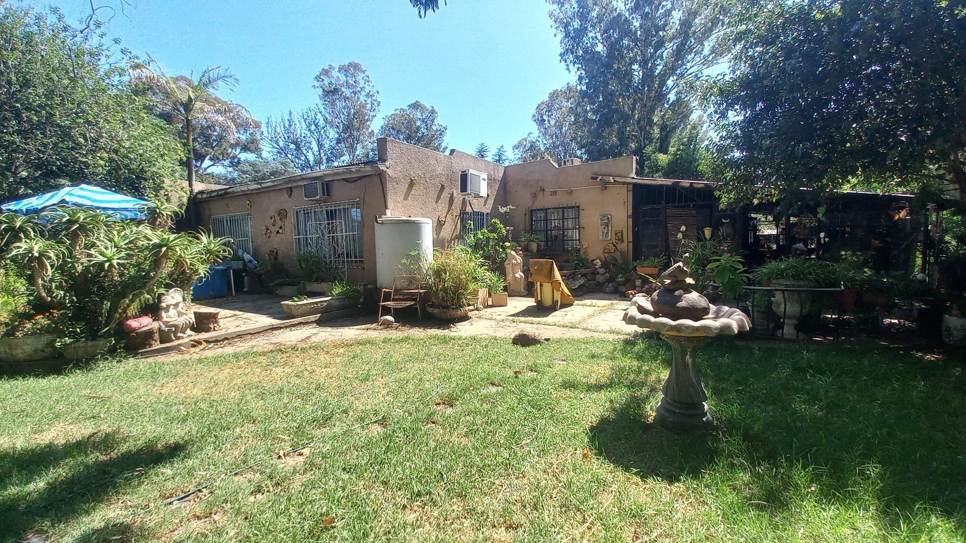 Walker Fruit Farms Property Property and houses for sale in Walker