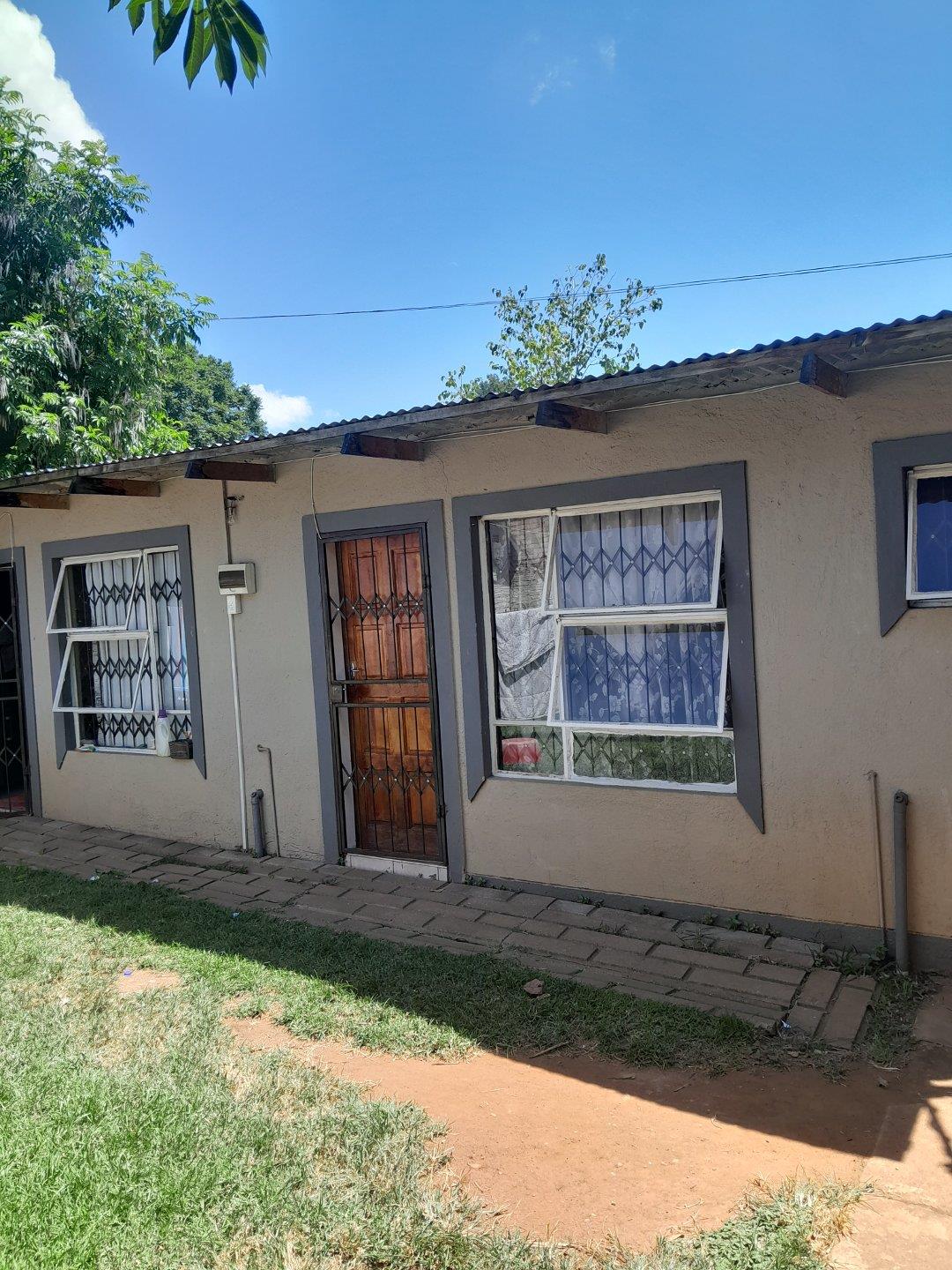 5 Bedroom House for sale in Orange Grove 6 Fourteenth Street P24114117726