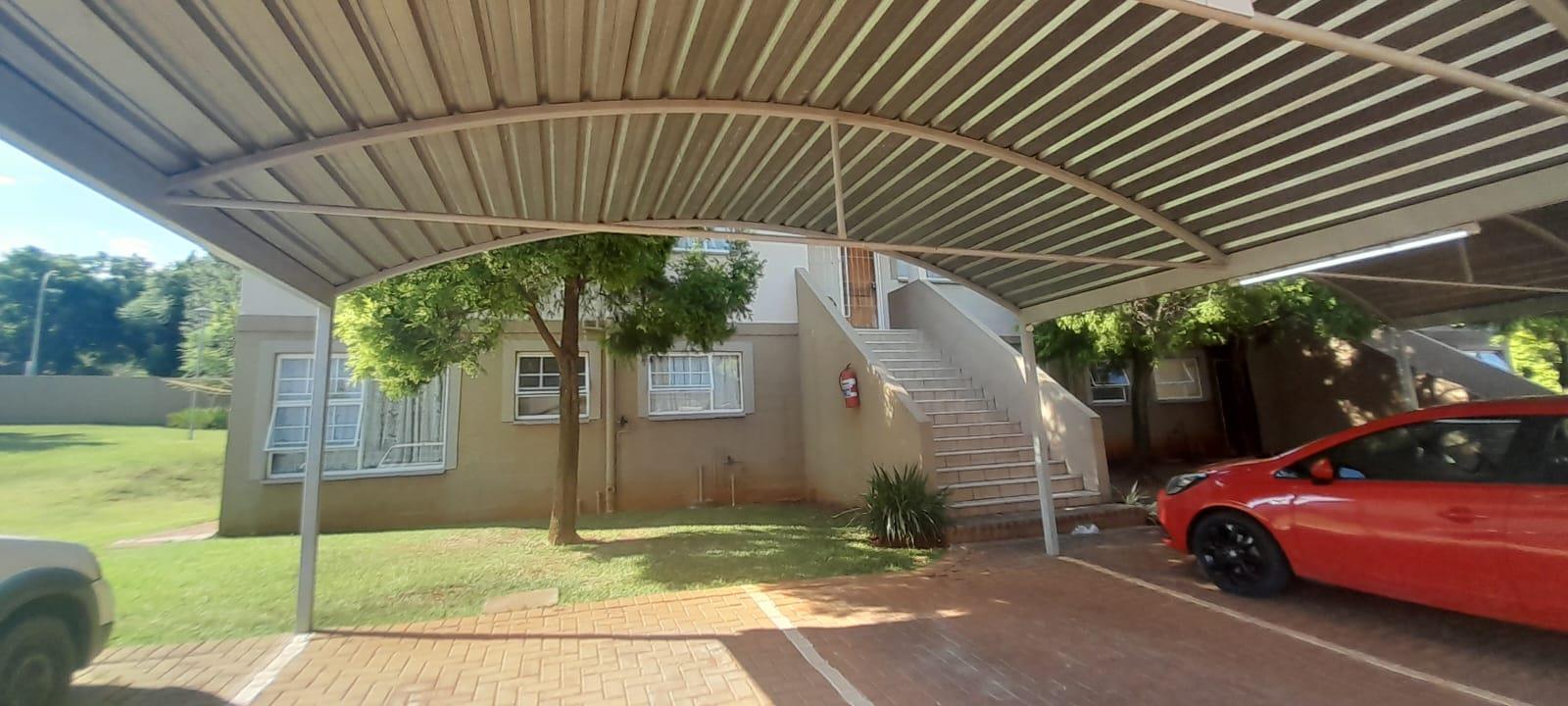 2 Bedroom Apartment / flat for sale in Sunnyridge P24114120271