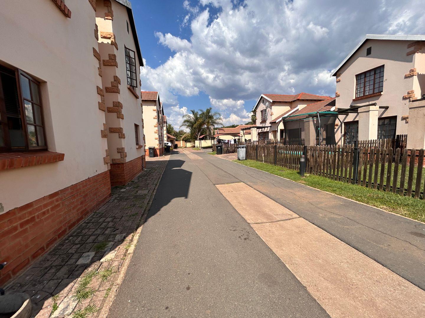 3 Bedroom Townhouse for sale in Montana Park 12 Twee Riviere Estate