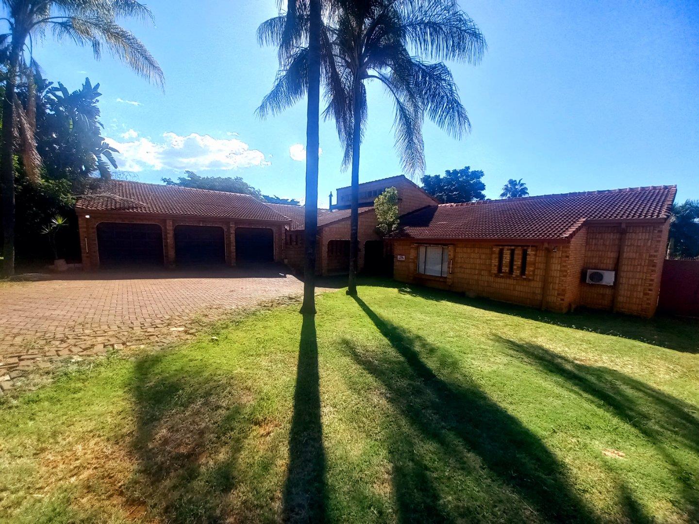 4 Bedroom House for sale in Barberton P24114123685