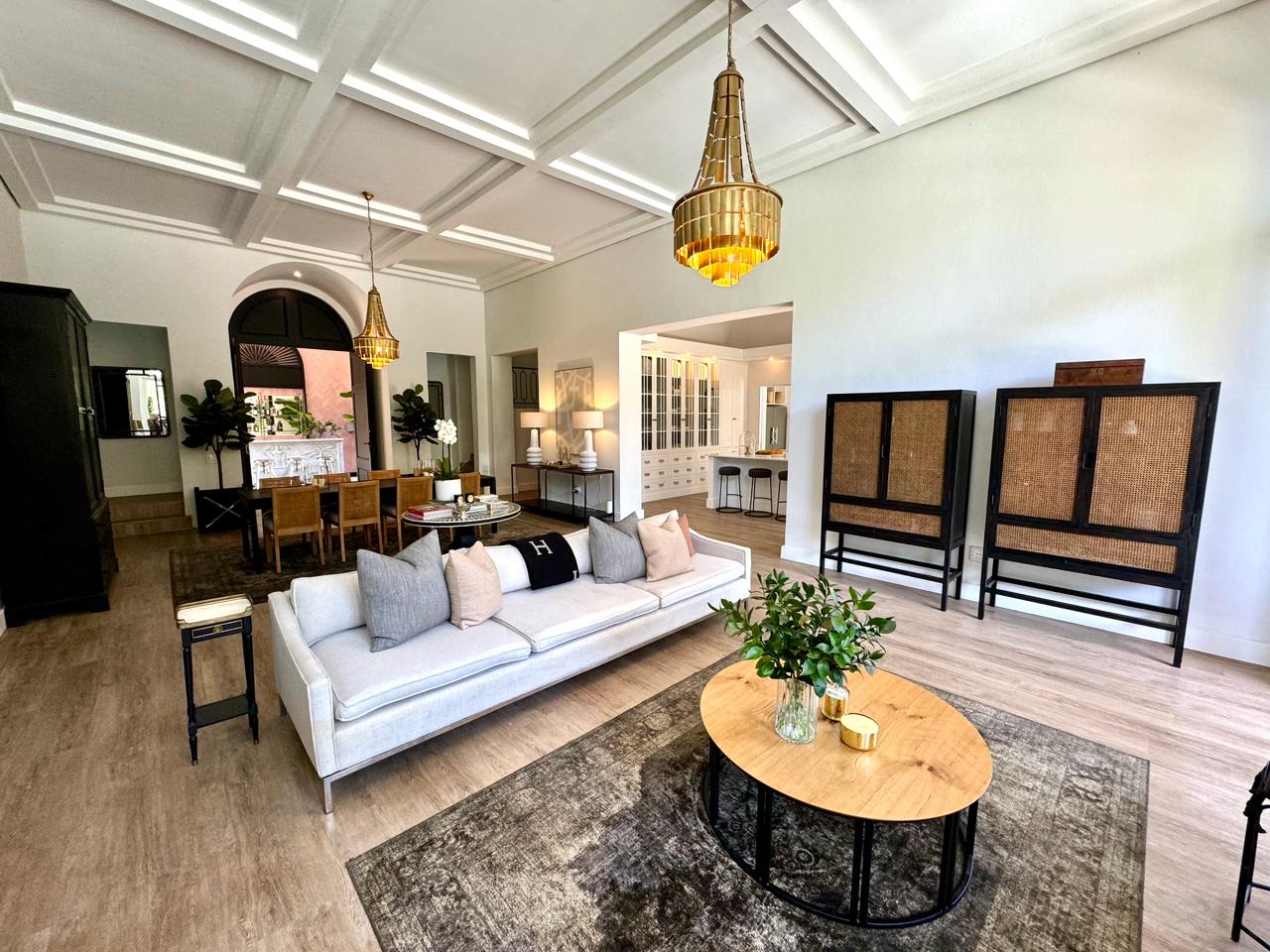 4 Bedroom House for sale in Athlone 13 High Gate Drive, Redlands Estate P24114123792