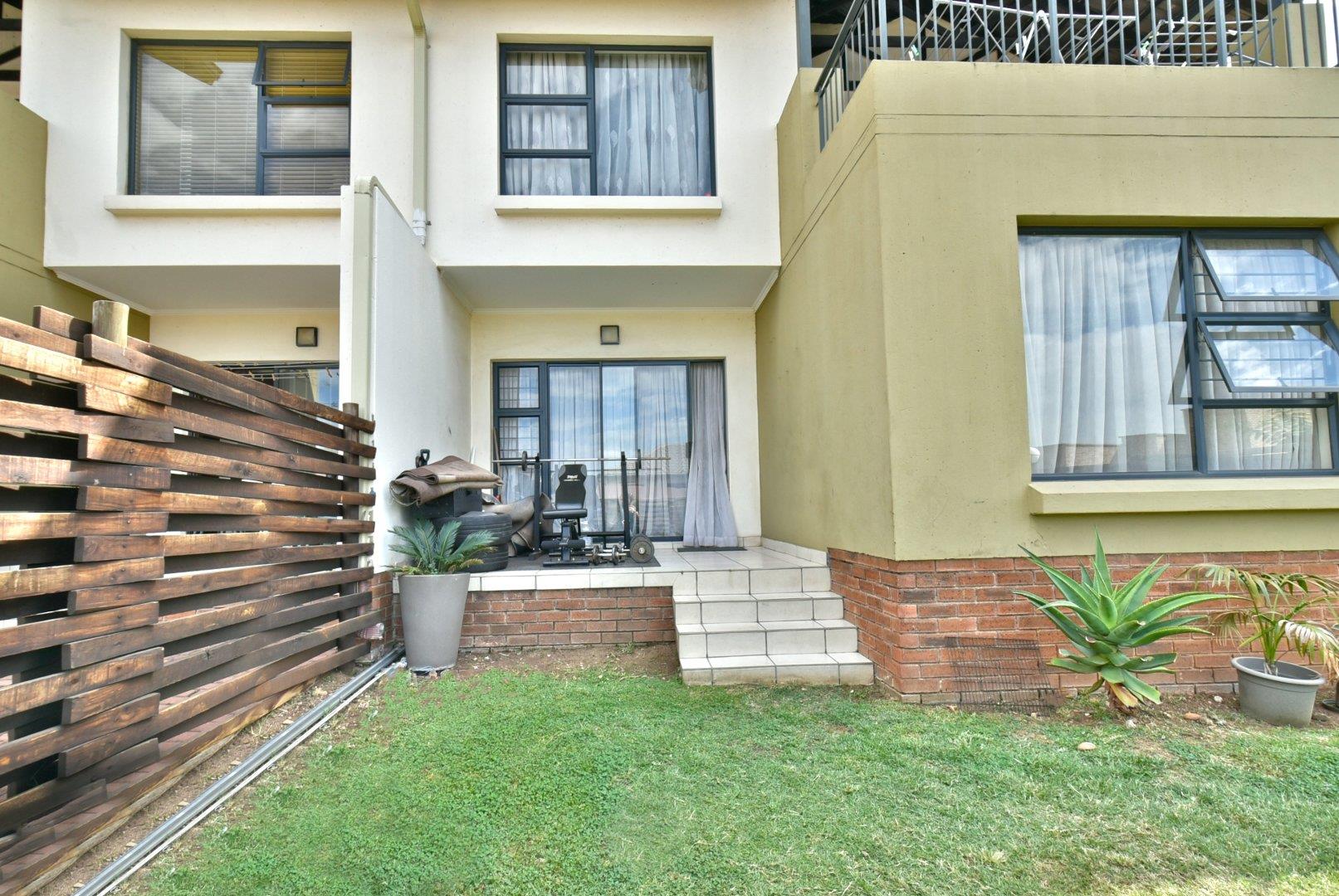 Oakdene, Johannesburg Property Property and houses for sale in Oakdene, Johannesburg