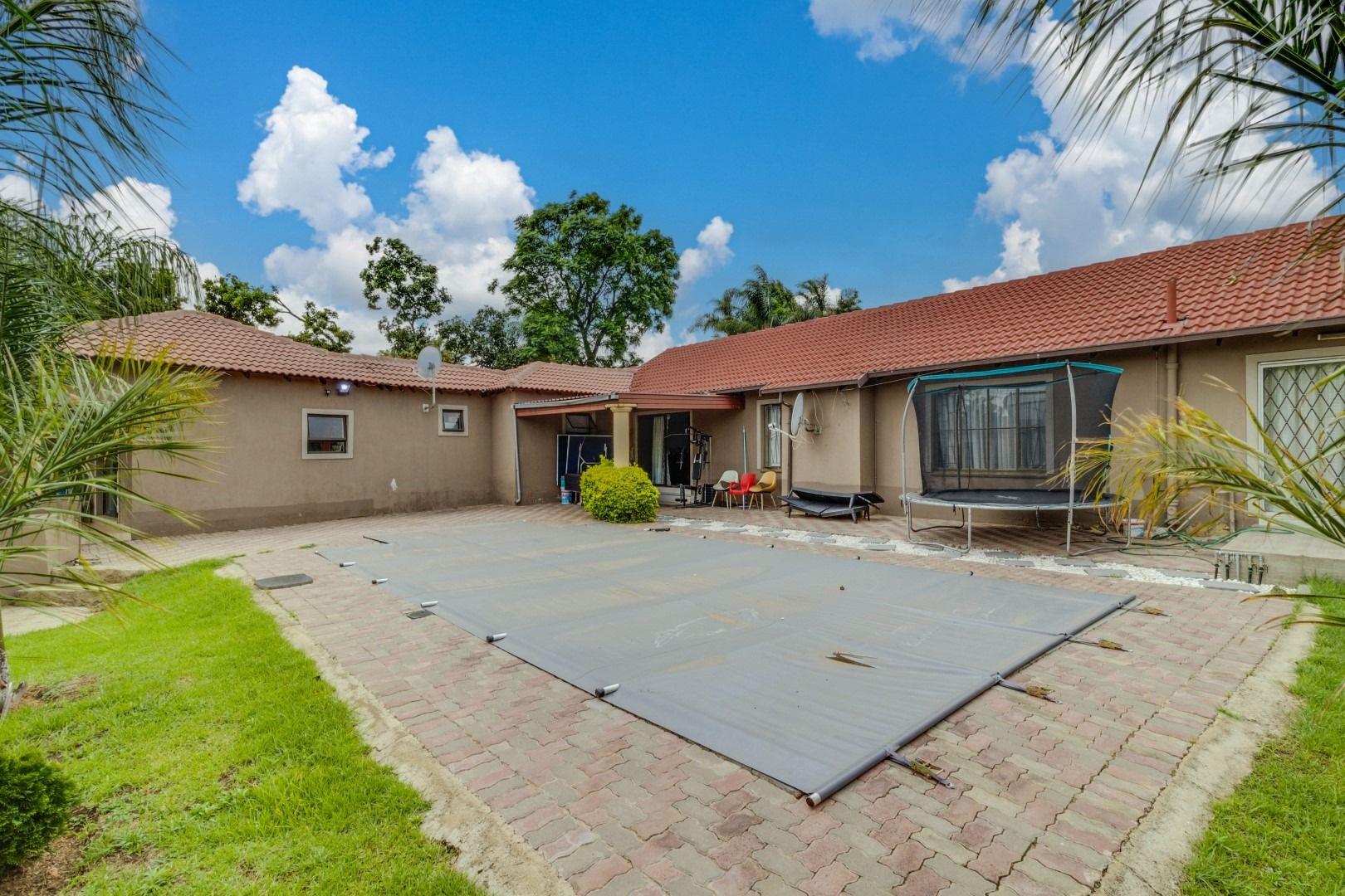 Arundo Estate Property Property and houses for sale in Arundo Estate