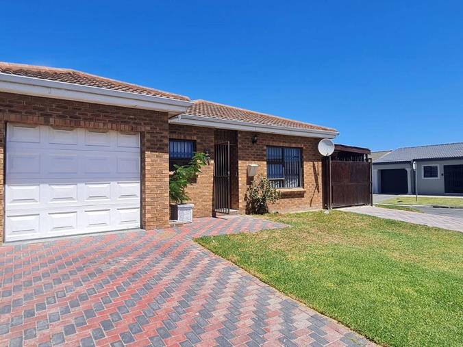 3 Bedroom House for Sale in Hagley